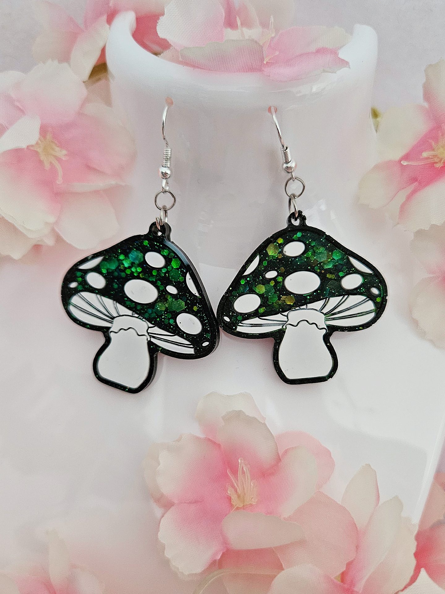 Elegant black earrings